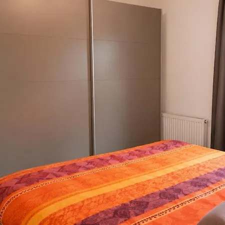 Moderne Mit Garten Und Carport, Naehe Salzburg *