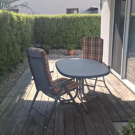 Moderne Mit Garten Und Carport, Naehe Salzburg